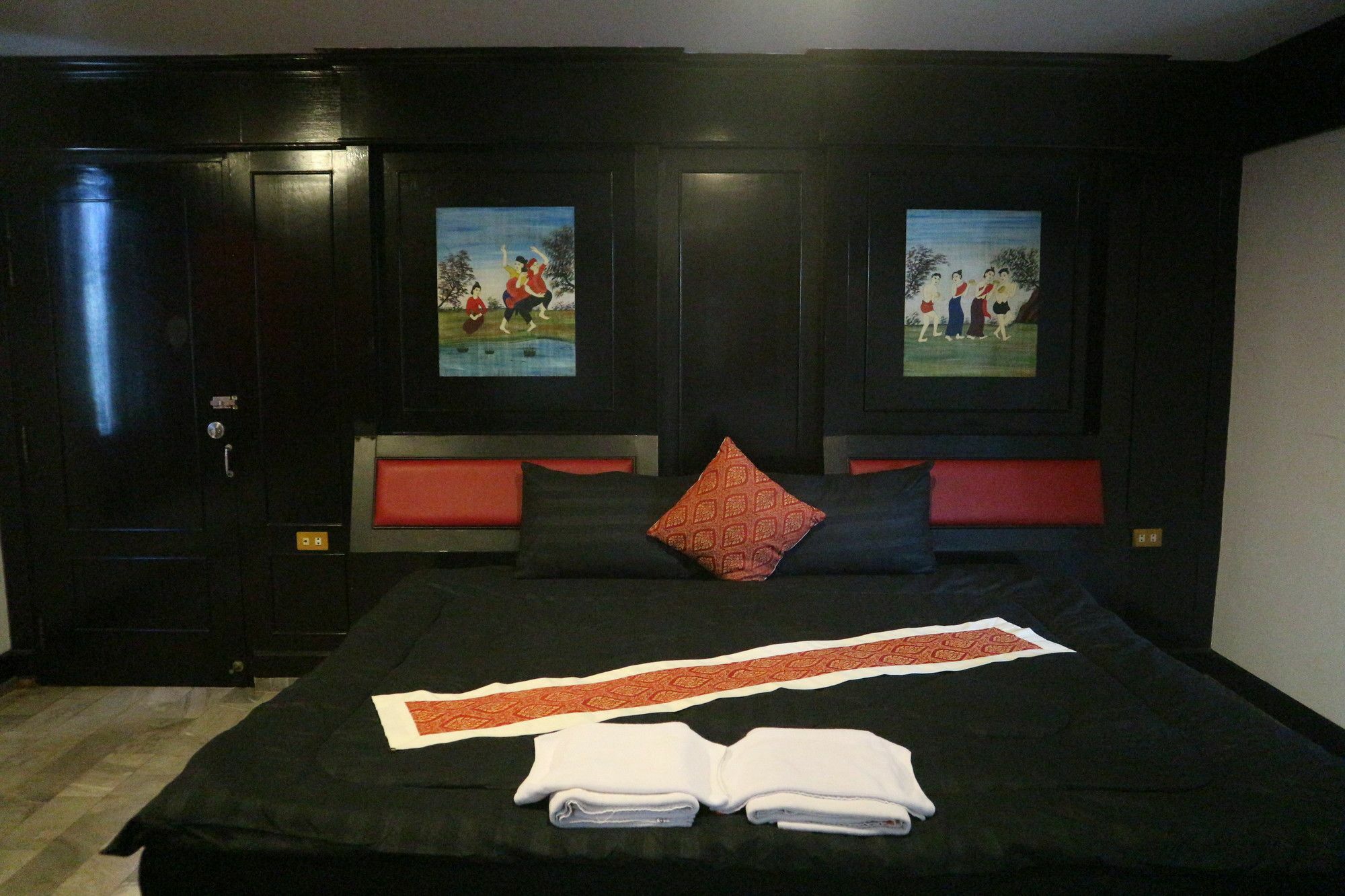 Patong Holiday Dream Hotel Экстерьер фото